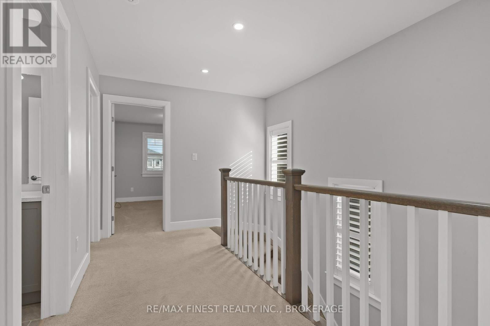 188 DR RICHARD JAMES CRESCENT Image 16