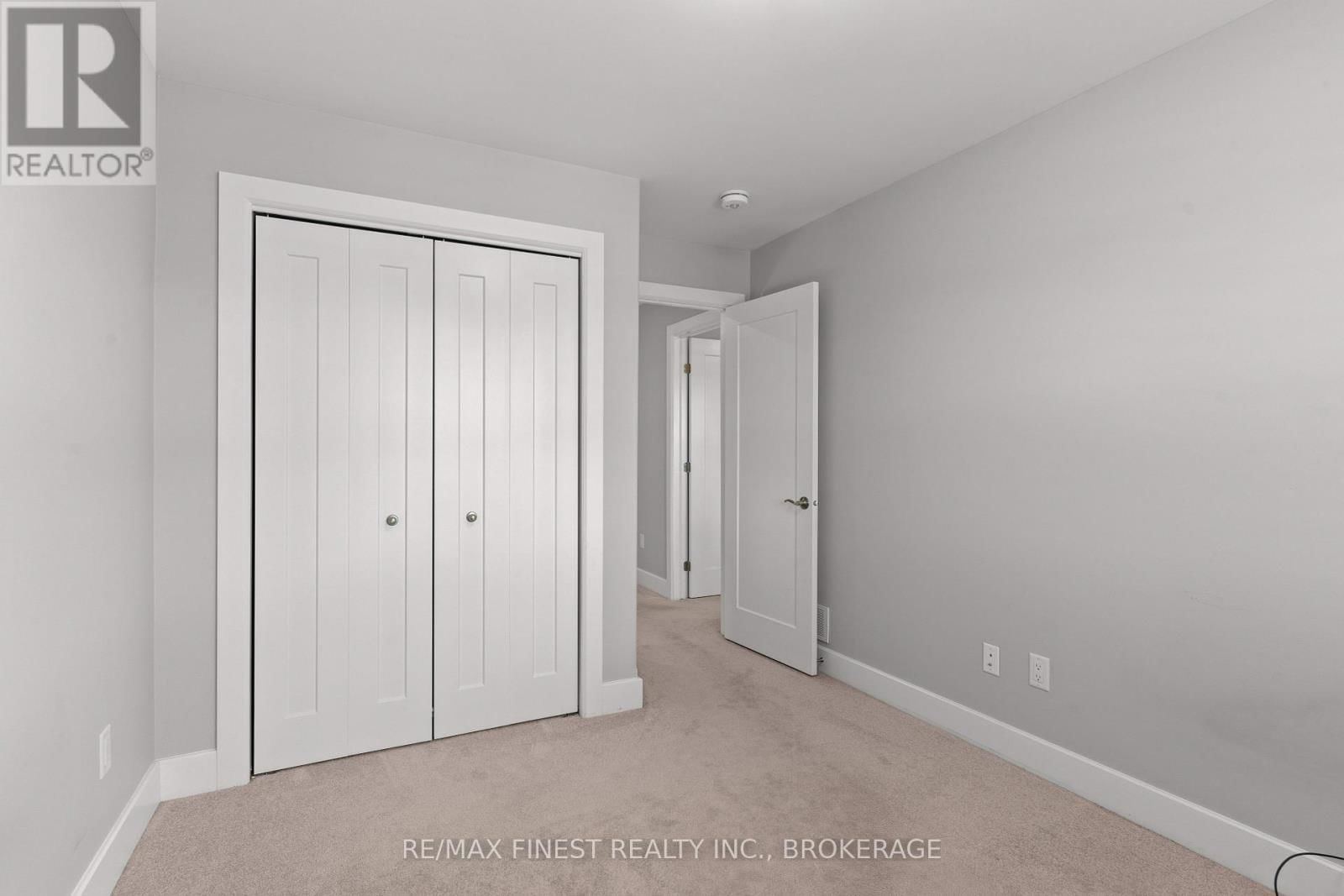 188 DR RICHARD JAMES CRESCENT Image 28