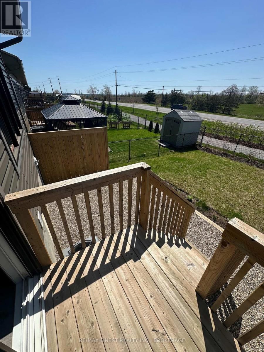 188 DR RICHARD JAMES CRESCENT Image 32