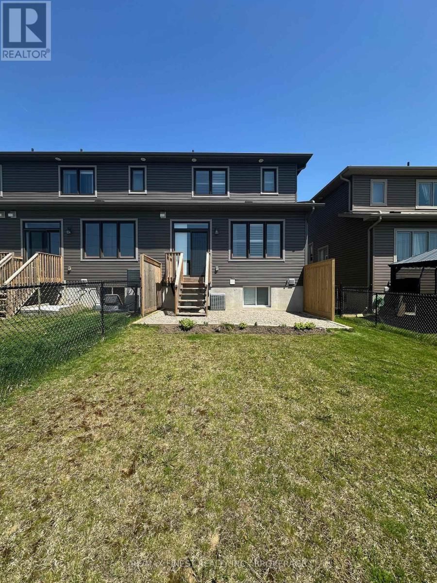 188 DR RICHARD JAMES CRESCENT Image 36