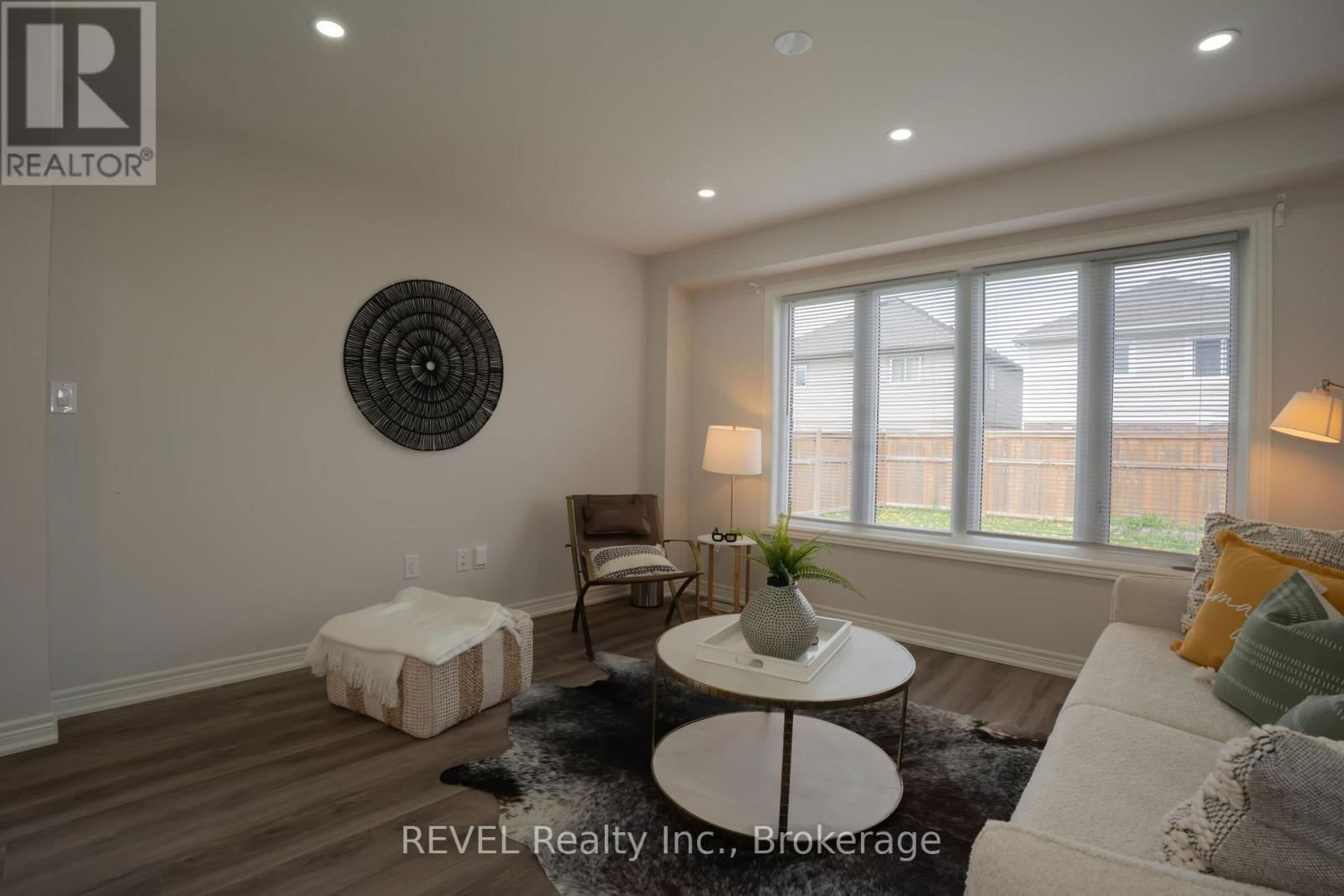 7 HAWTHORN AVENUE Image 16