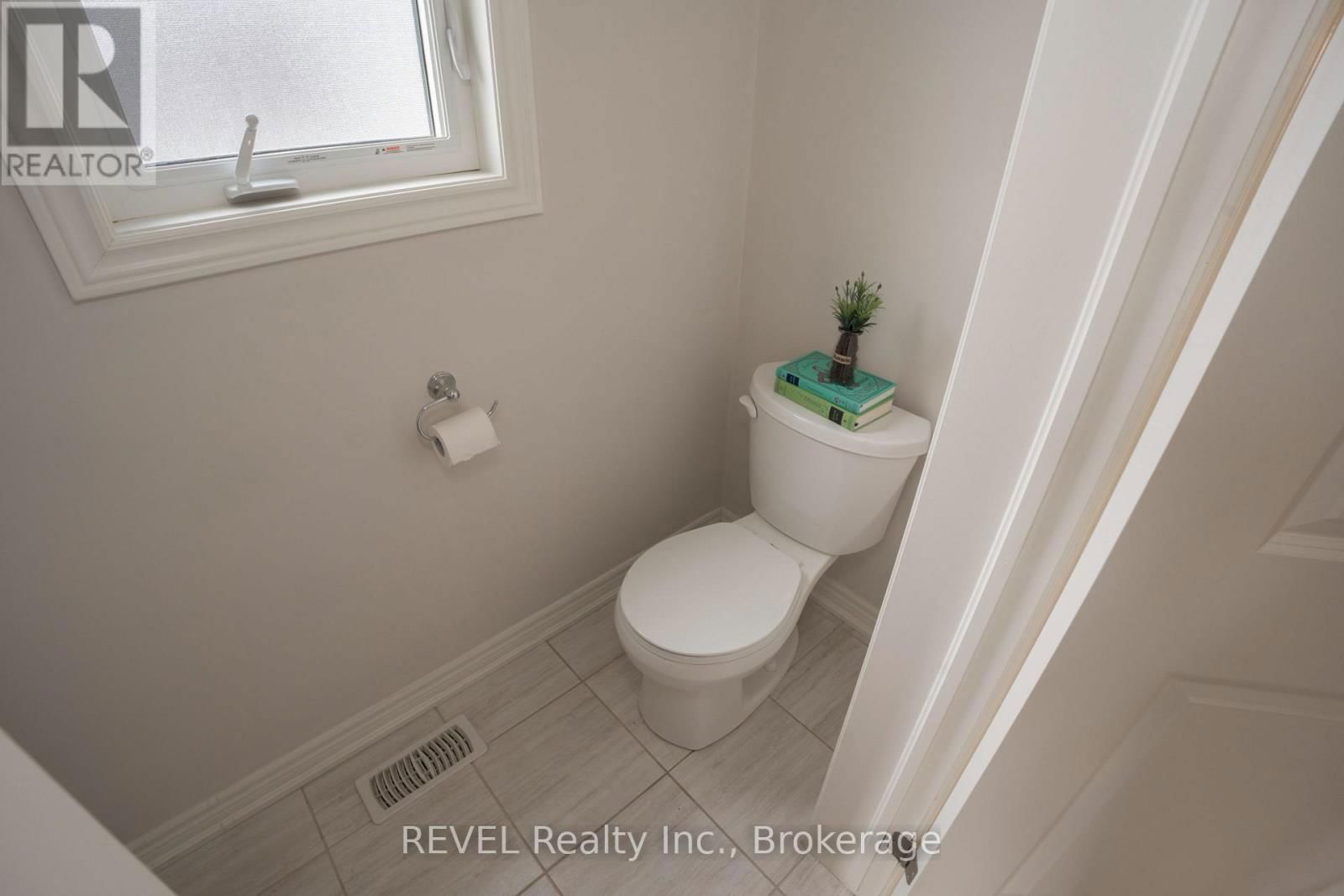 7 HAWTHORN AVENUE Image 8