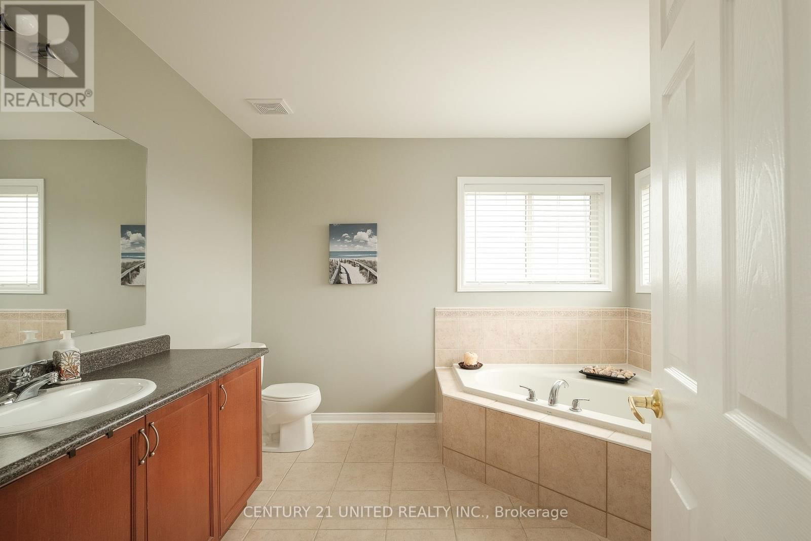 1403 IRELAND DRIVE Image 18