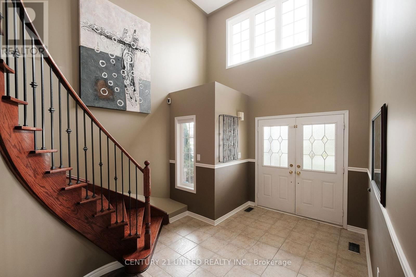 1403 IRELAND DRIVE Image 2
