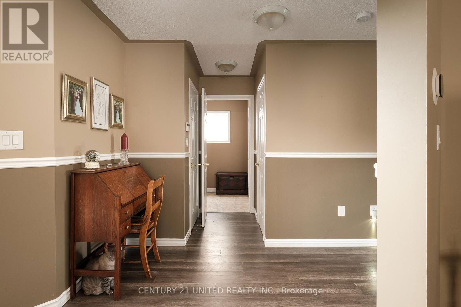 1403 IRELAND DRIVE Image 22