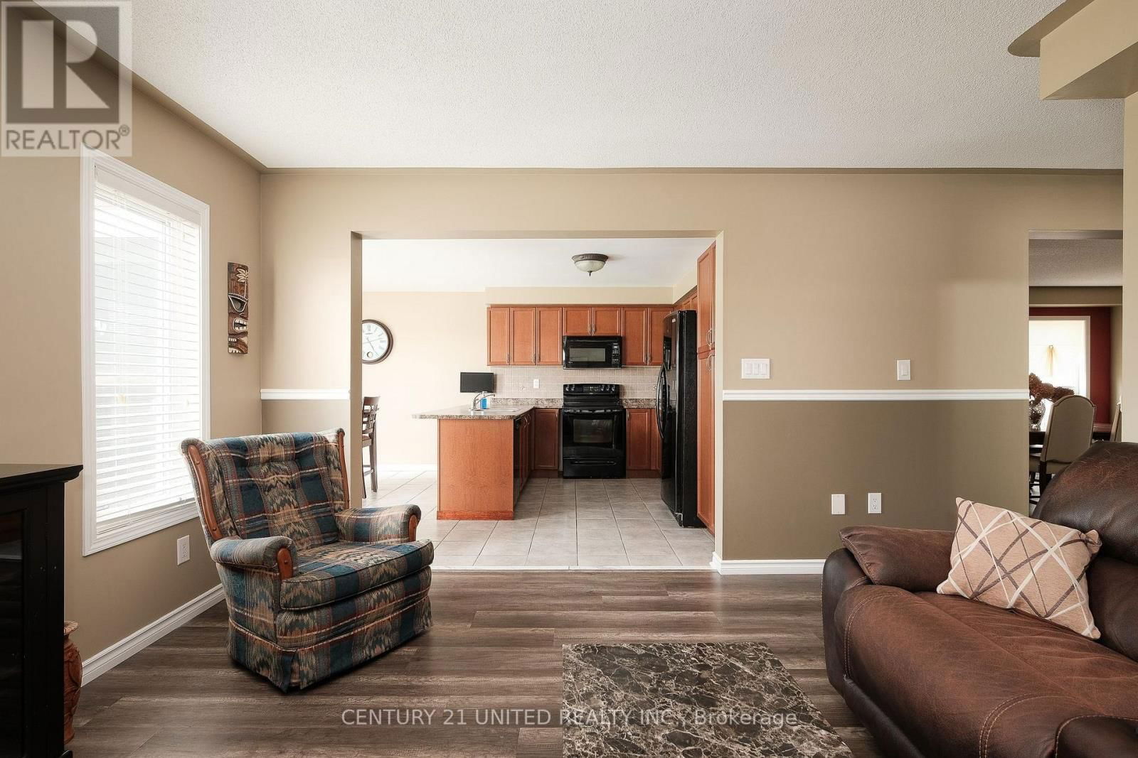 1403 IRELAND DRIVE Image 33
