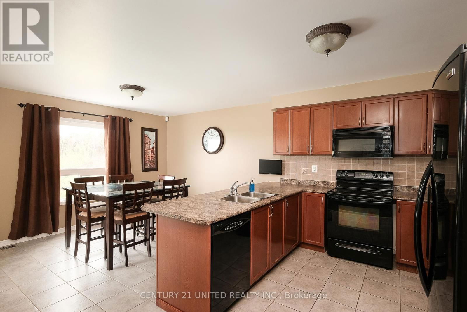 1403 IRELAND DRIVE Image 34