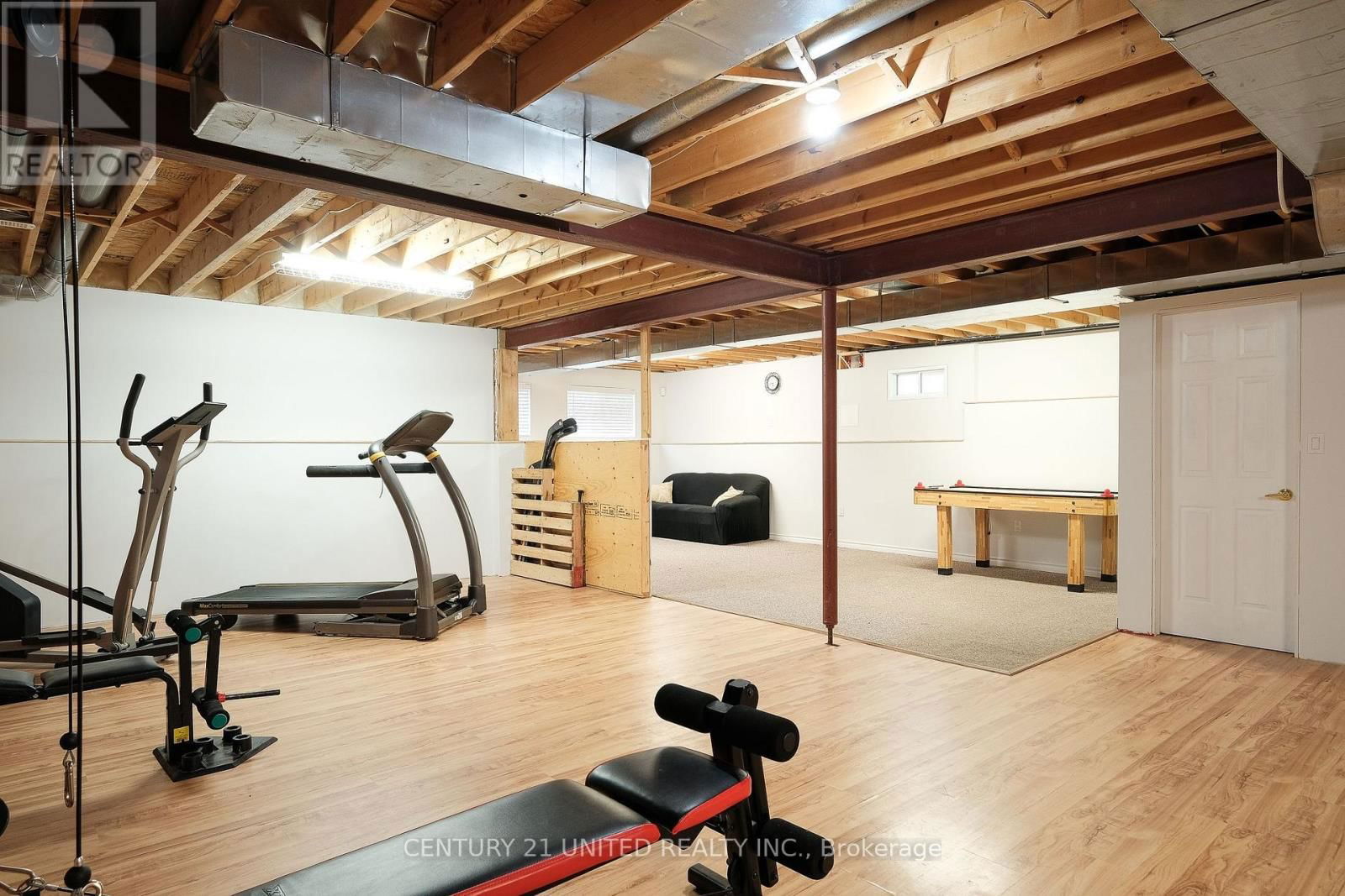 1403 IRELAND DRIVE Image 38