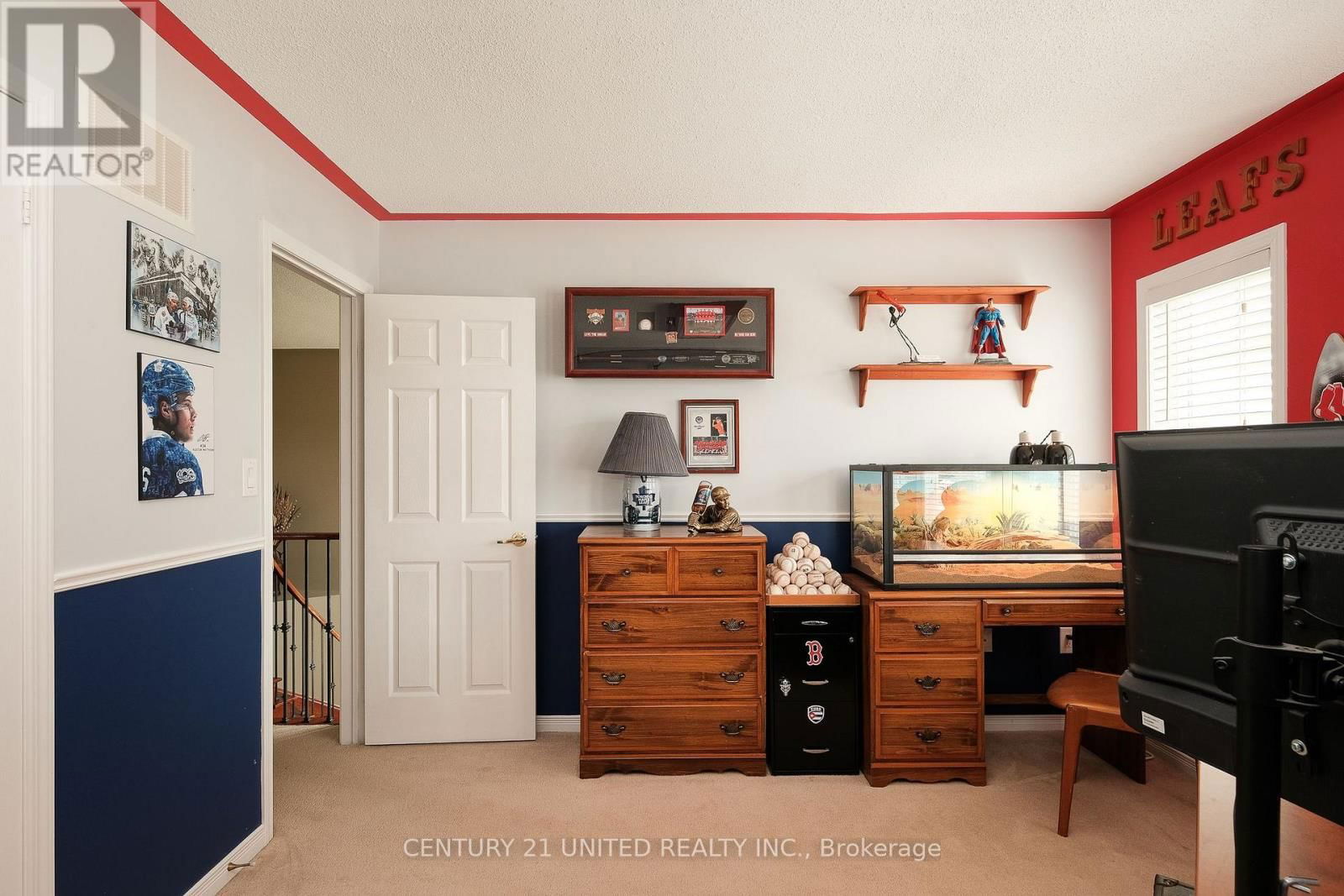 1403 IRELAND DRIVE Image 6