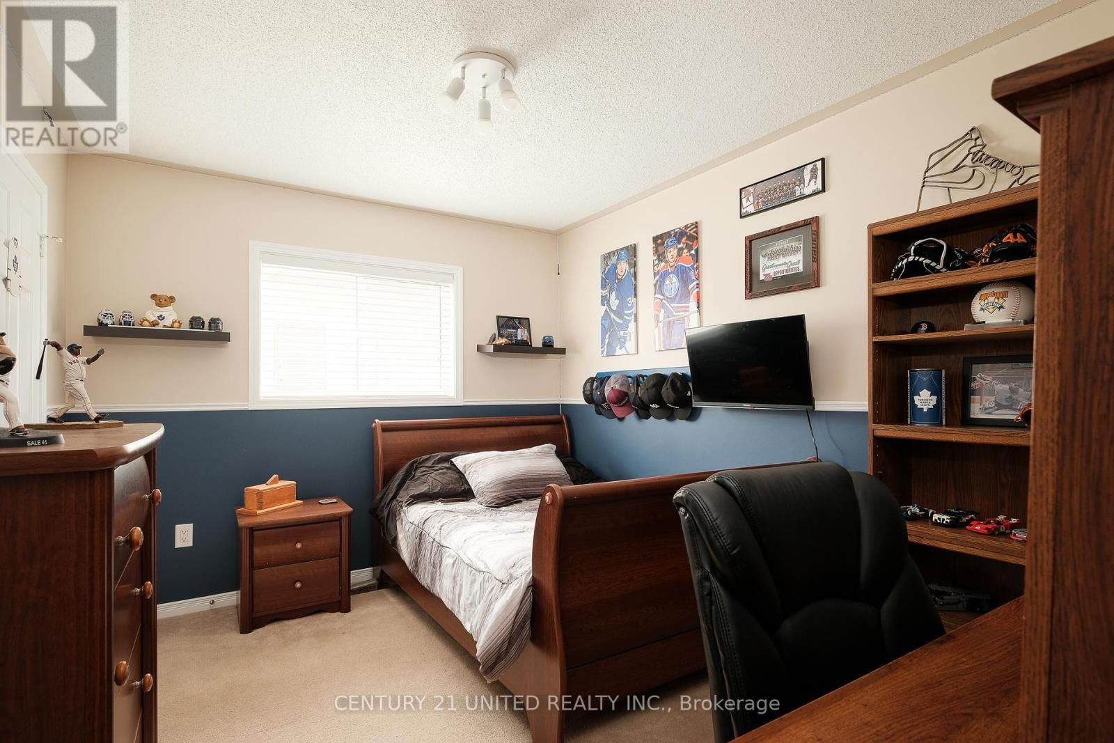 1403 IRELAND DRIVE Image 8