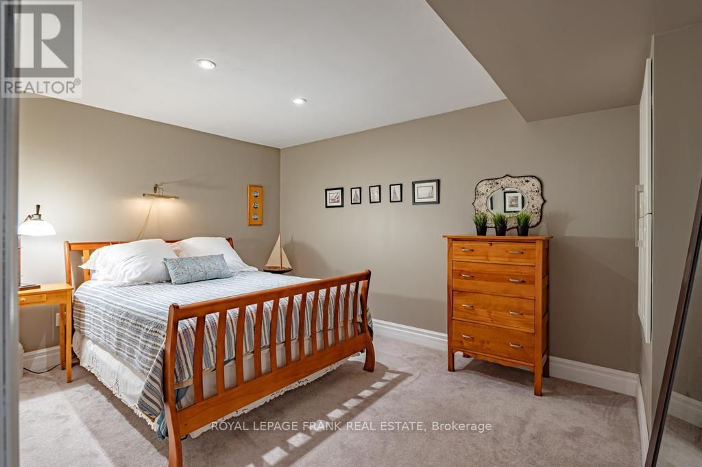 60 MYSTIC POINT ROAD Image 33