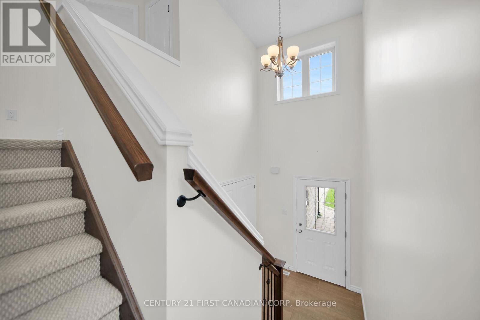 3378 EMILYCARR LANE Image 22