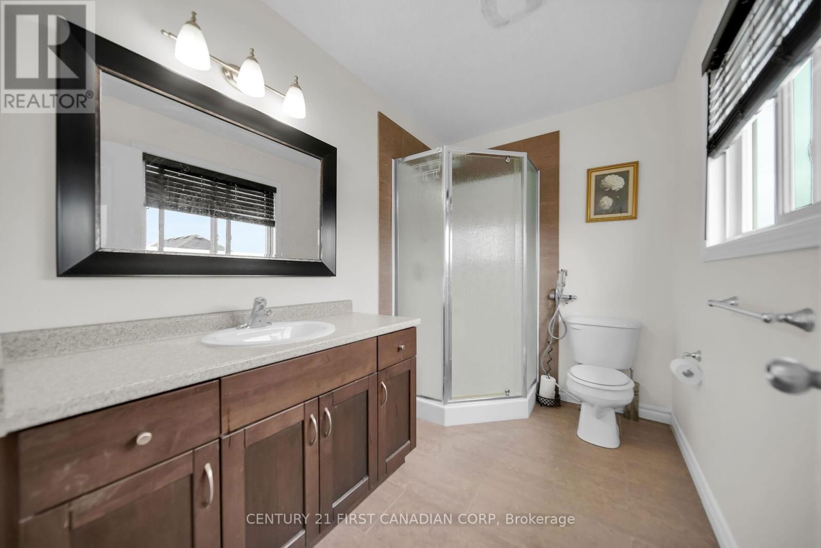 3378 EMILYCARR LANE Image 25