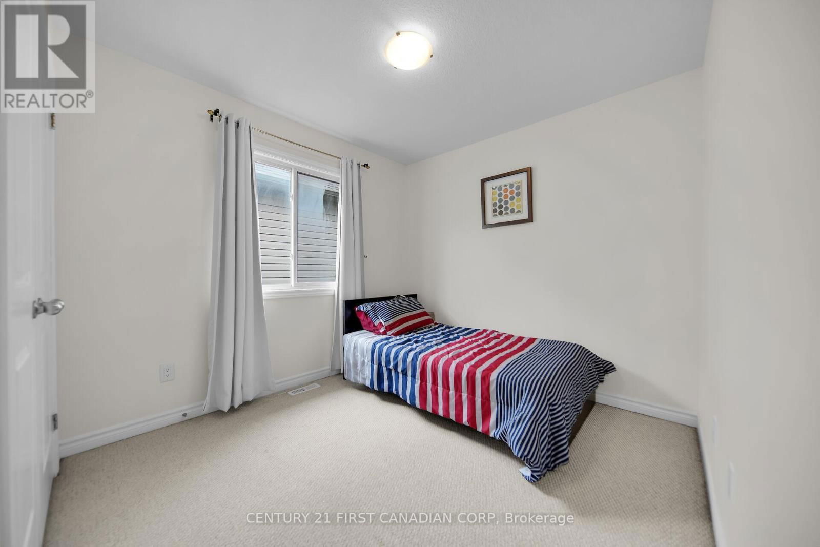 3378 EMILYCARR LANE Image 28