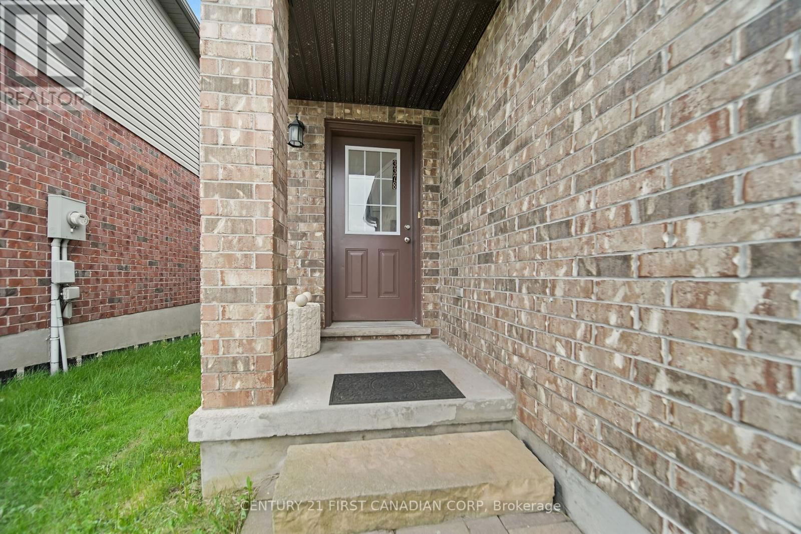 3378 EMILYCARR LANE Image 4
