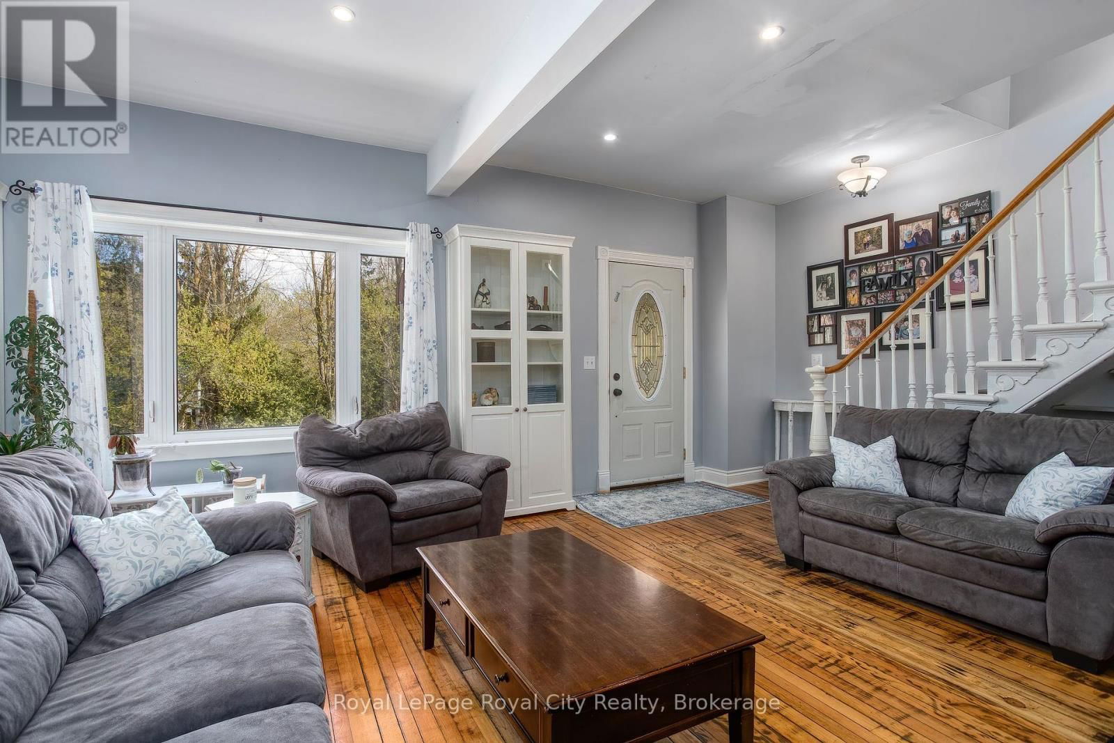 15 CATHERINE STREET NORTH Image 19