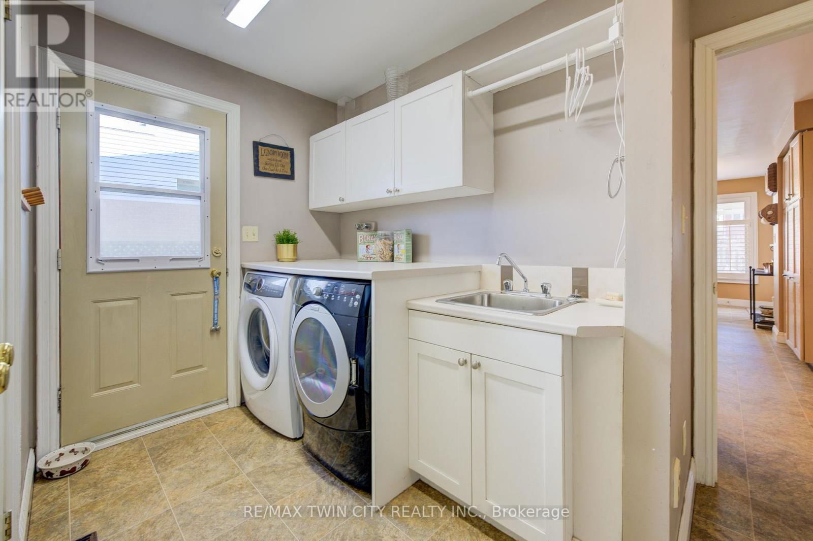 25 LYNNVALLEY CRESCENT Image 21