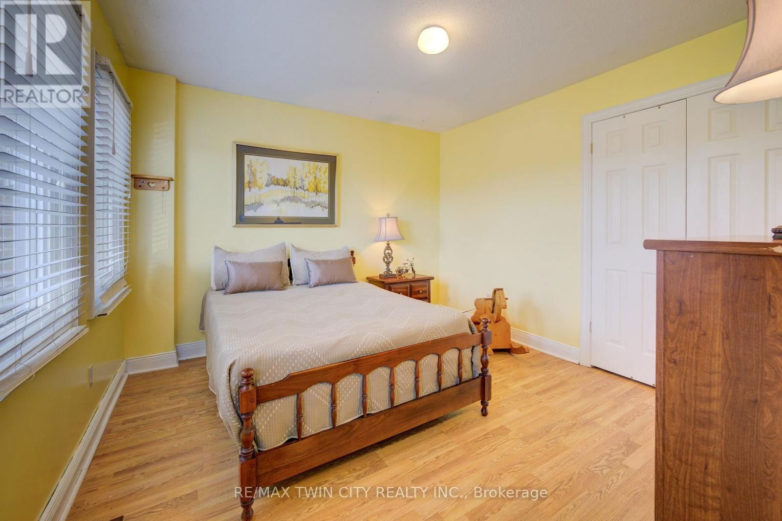 25 LYNNVALLEY CRESCENT Image 25