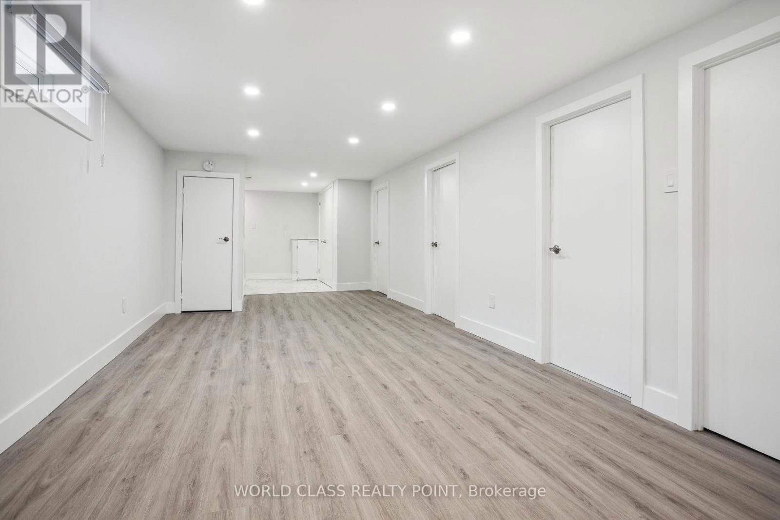396 HUDSON DRIVE Image 14