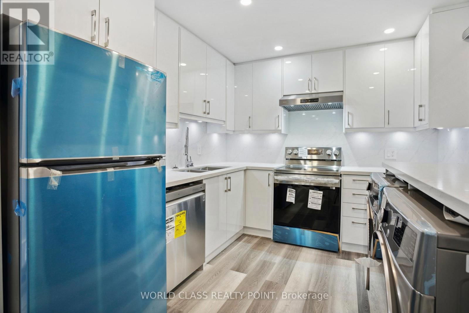 396 HUDSON DRIVE Image 15
