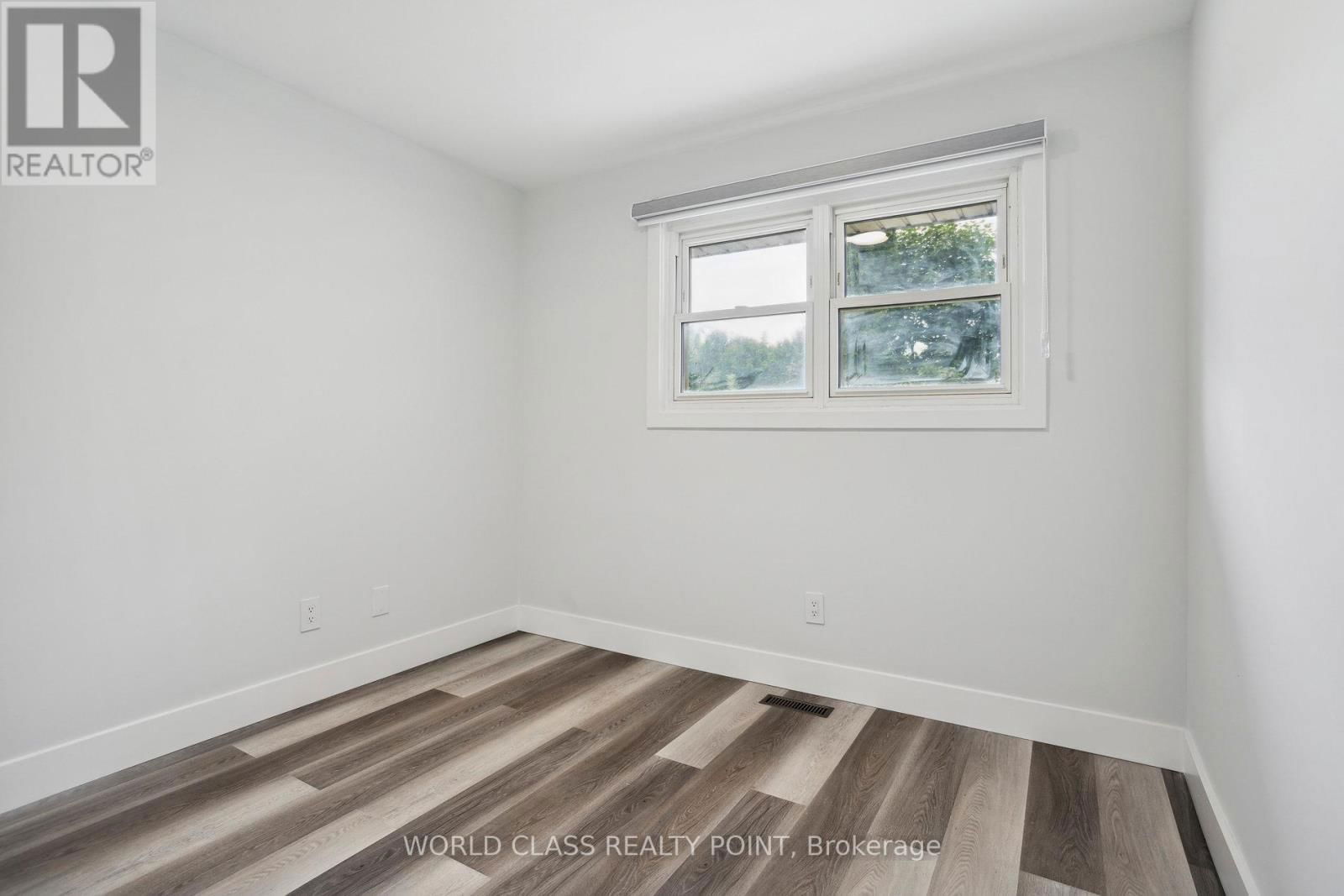 396 HUDSON DRIVE Image 24