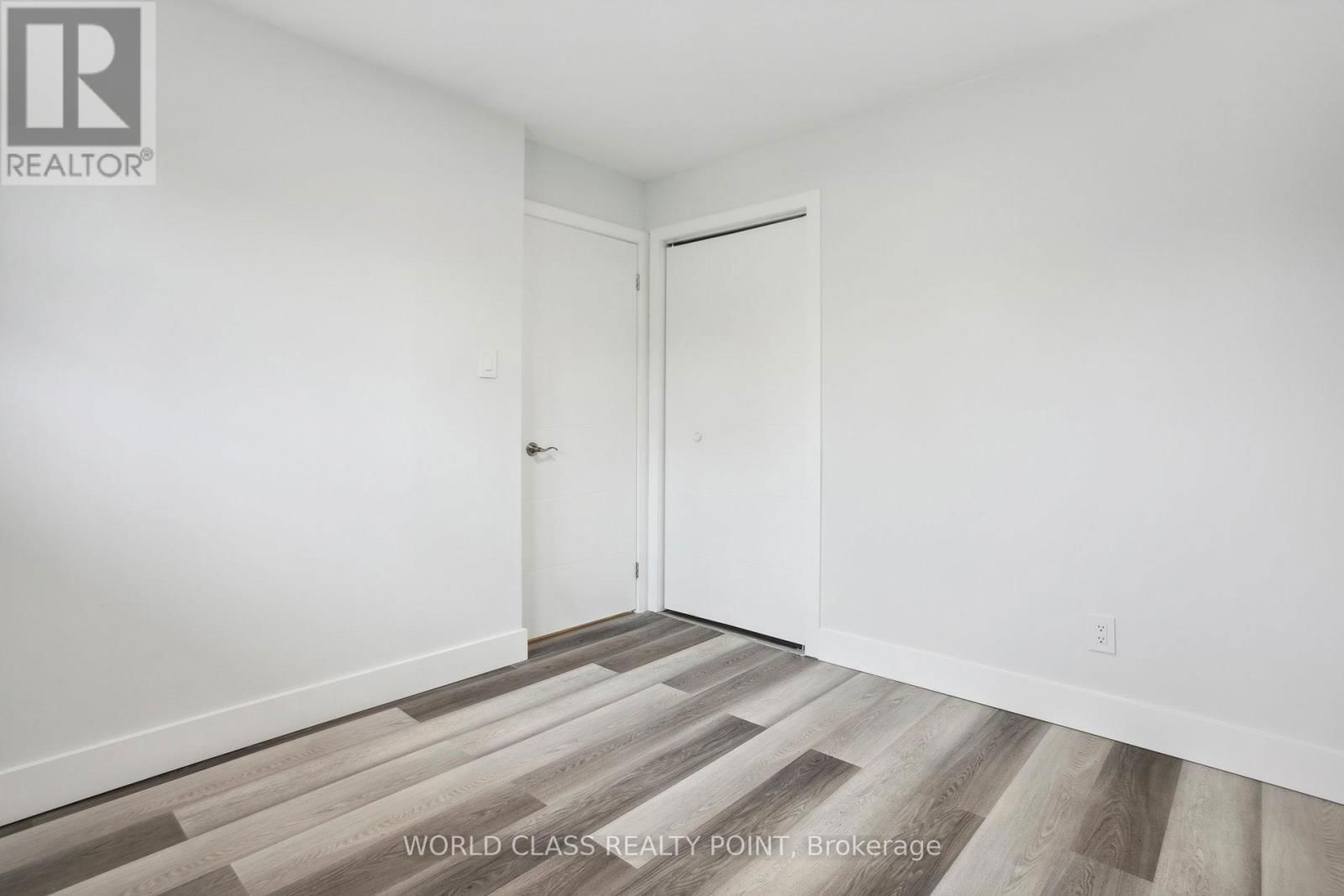396 HUDSON DRIVE Image 25