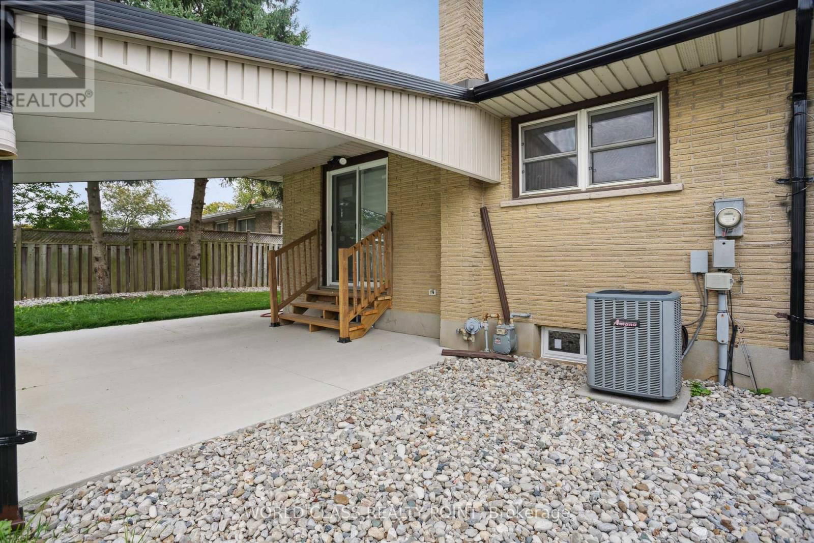 396 HUDSON DRIVE Image 31