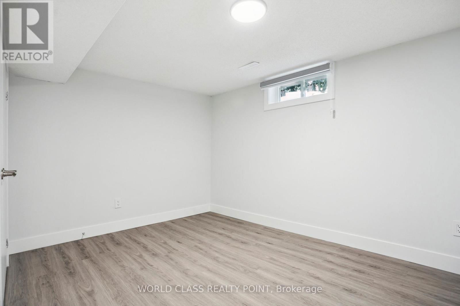 396 HUDSON DRIVE Image 8