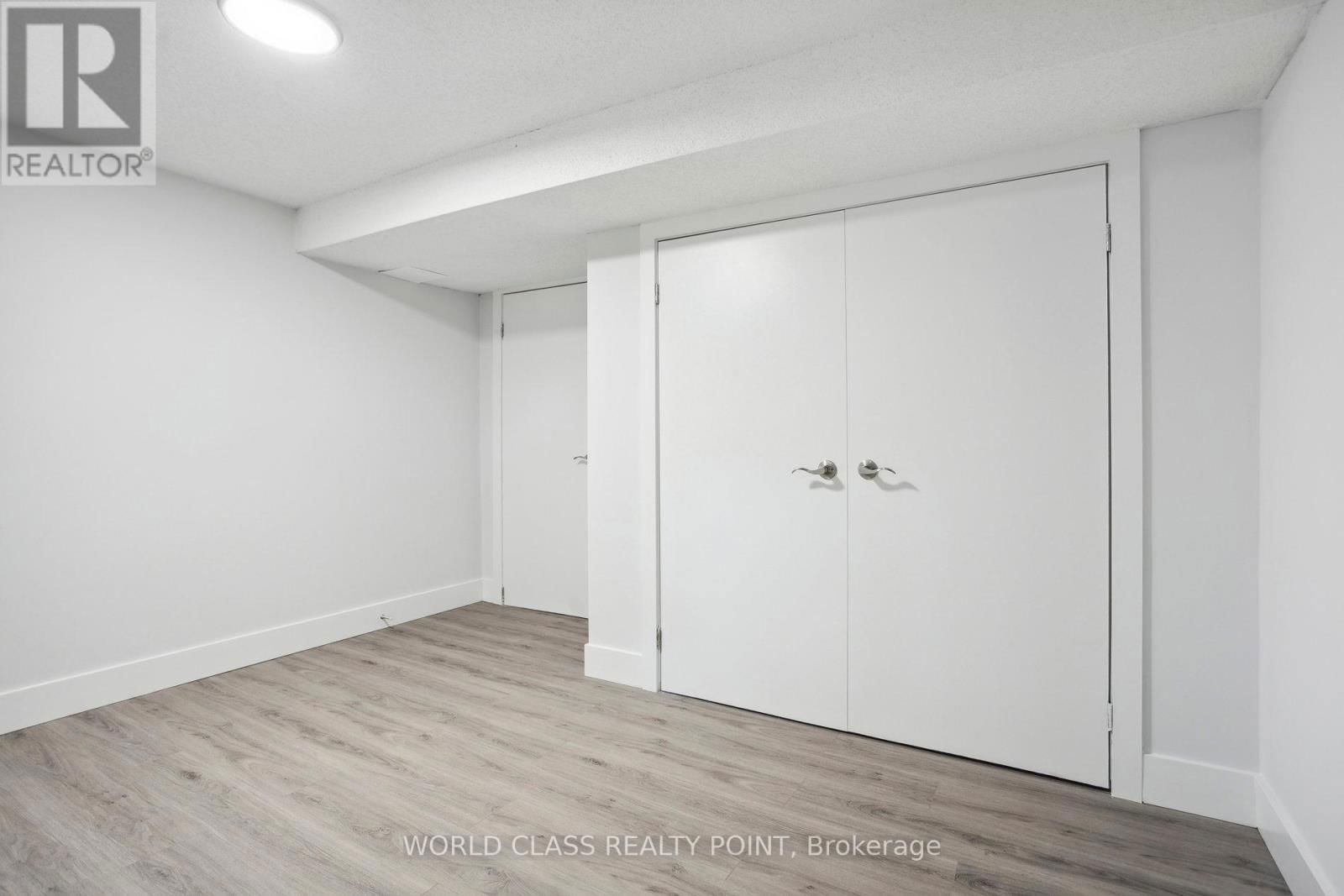 396 HUDSON DRIVE Image 9