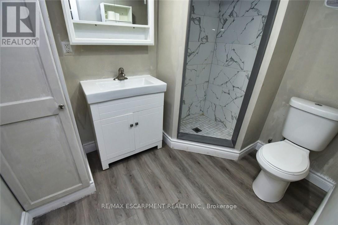111 MARY STREET Image 23