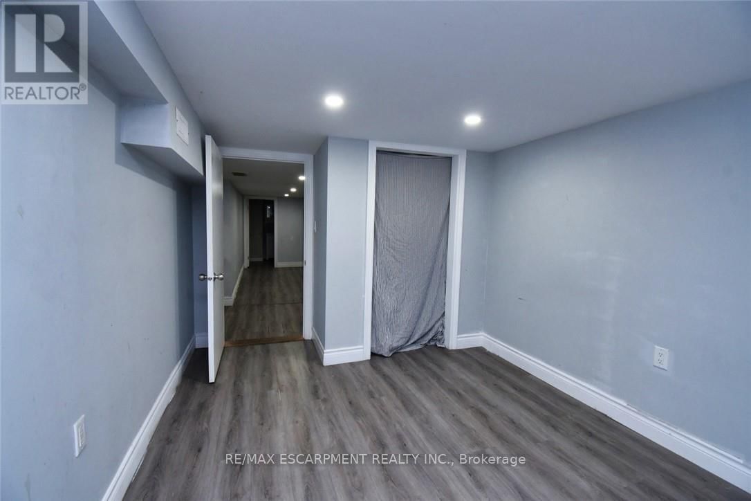 111 MARY STREET Image 26