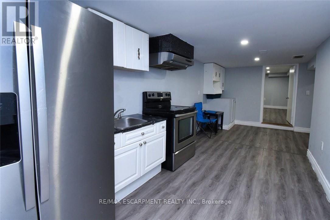 111 MARY STREET Image 8