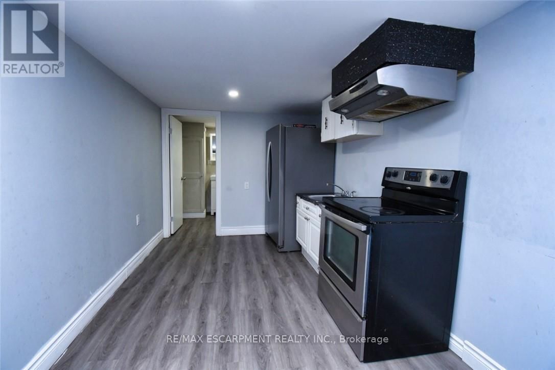 111 MARY STREET Image 9
