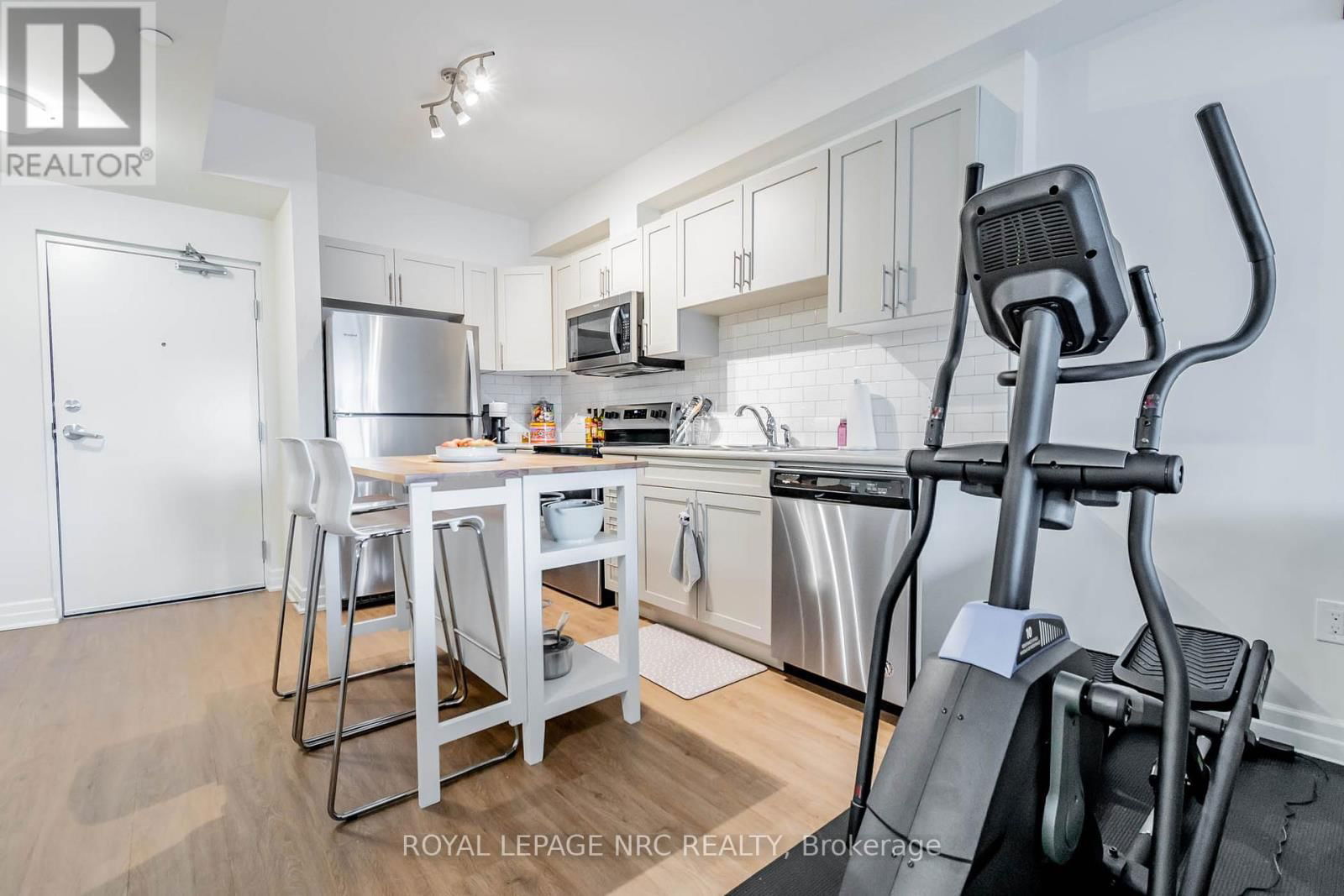 114 - 212 LAKEPORT ROAD Image 31