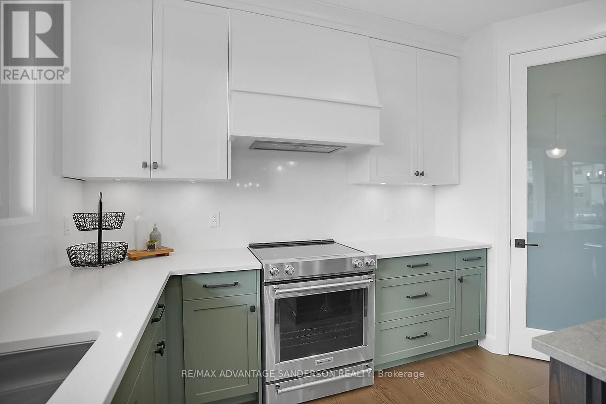243 SONGBIRD LANE Image 24