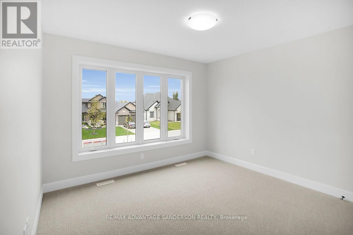 243 SONGBIRD LANE Image 32