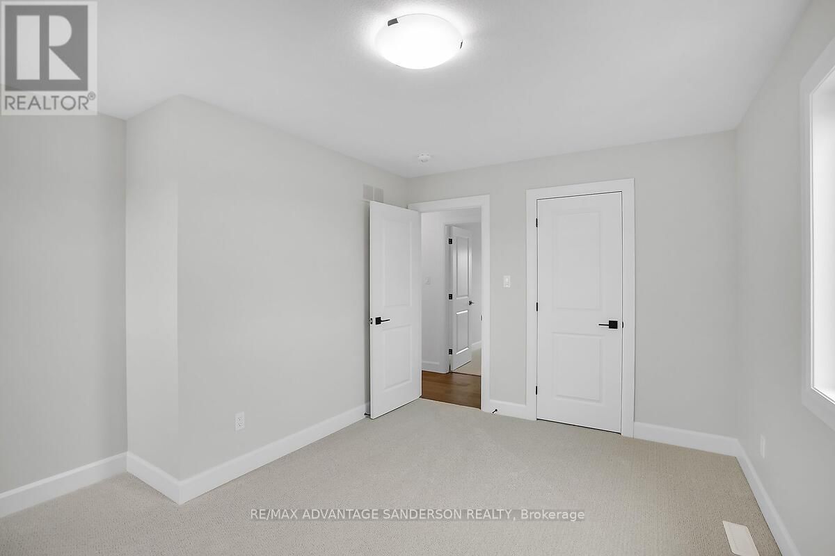 243 SONGBIRD LANE Image 44