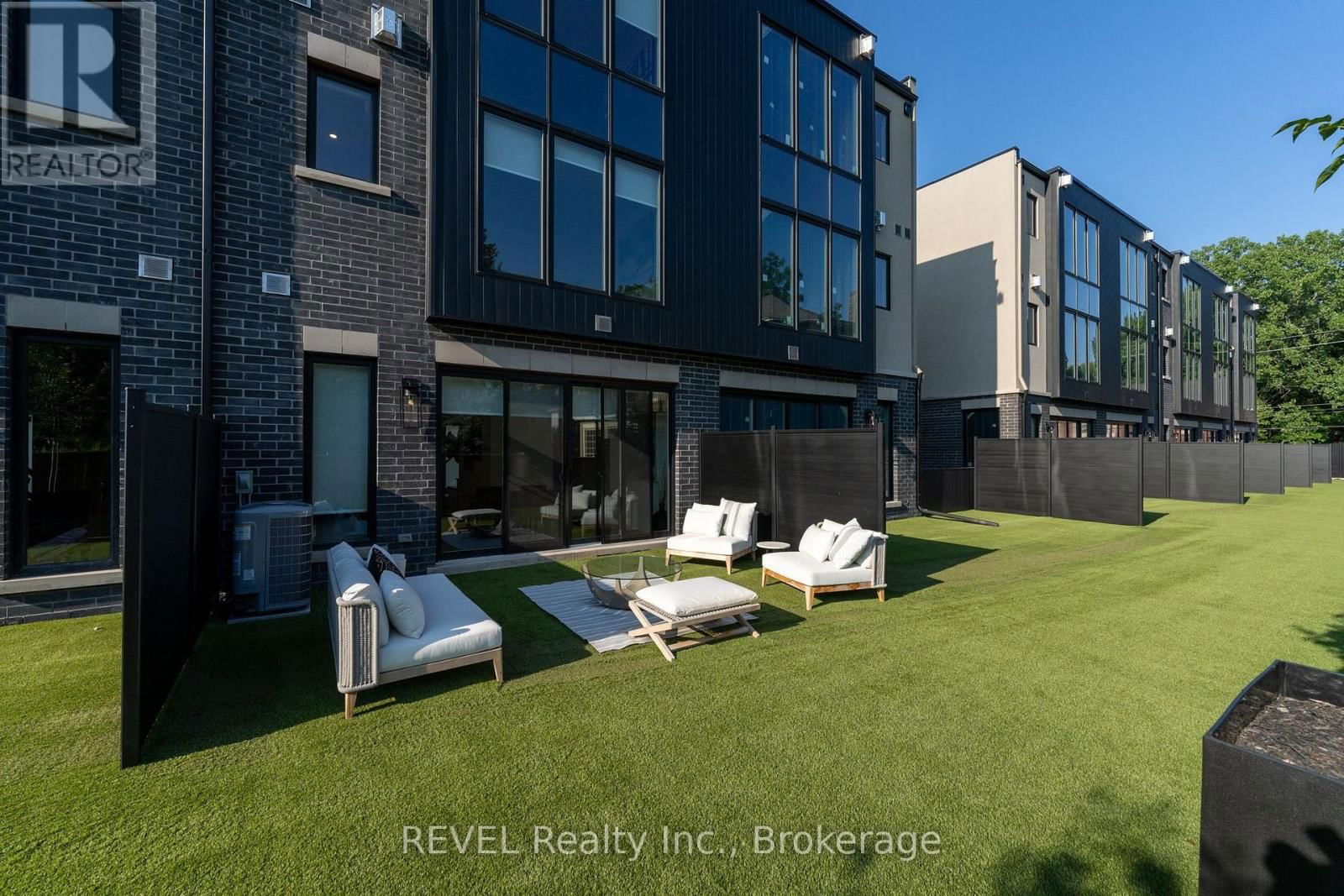 3 - 1397 YORK ROAD Image 33