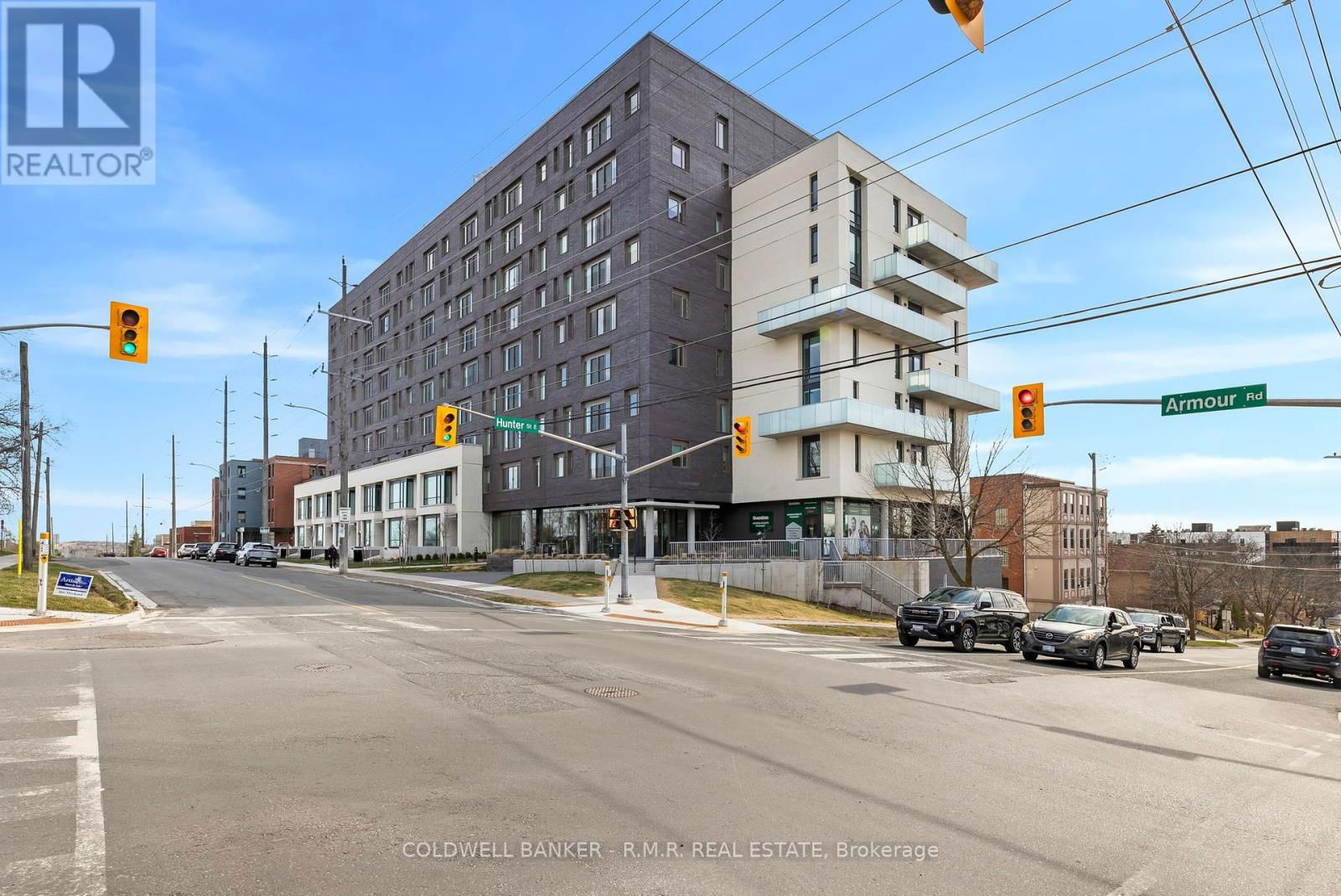 708 - 195 HUNTER STREET Image 2