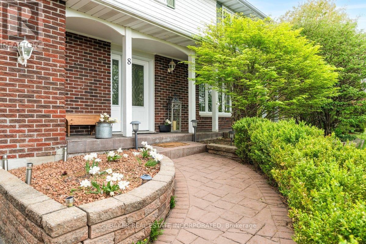 8 LAKEVIEW HEIGHTS Image 2