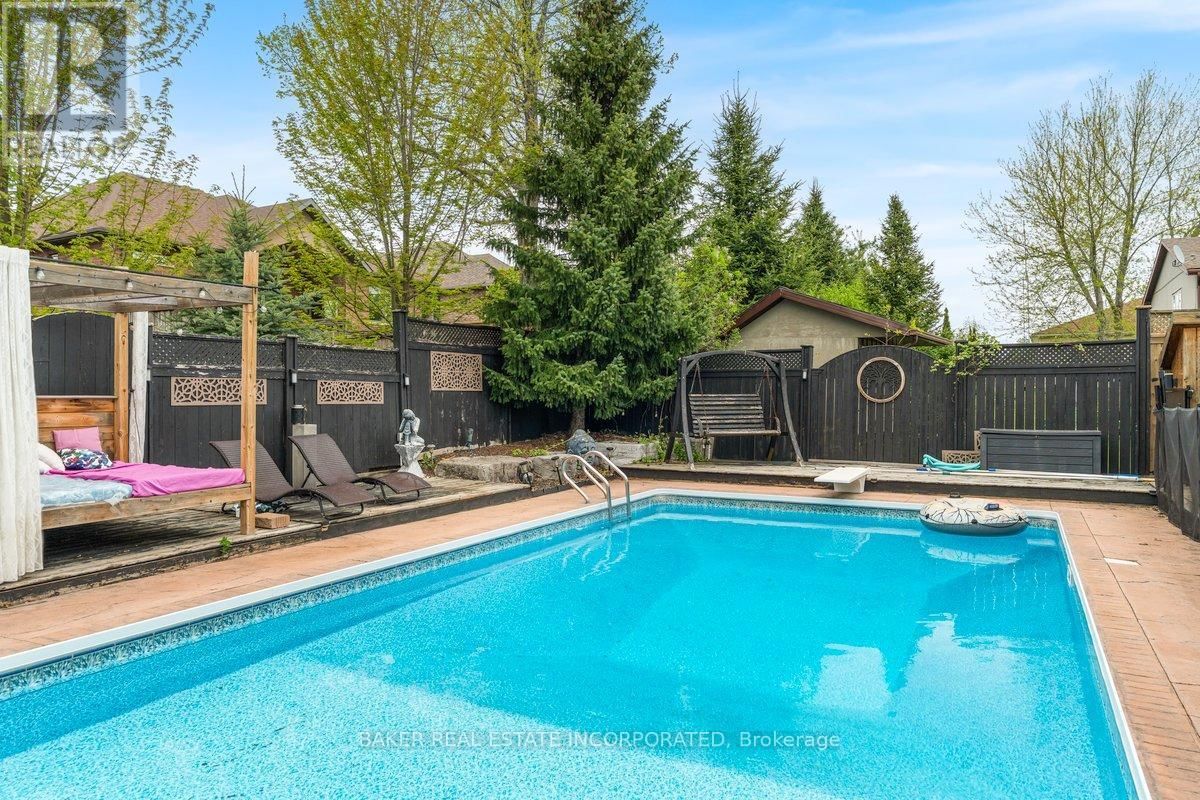 8 LAKEVIEW HEIGHTS Image 3