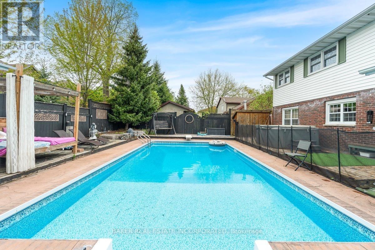 8 LAKEVIEW HEIGHTS Image 4