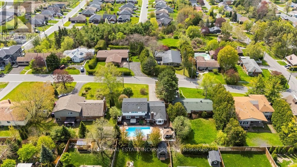 8 LAKEVIEW HEIGHTS Image 8
