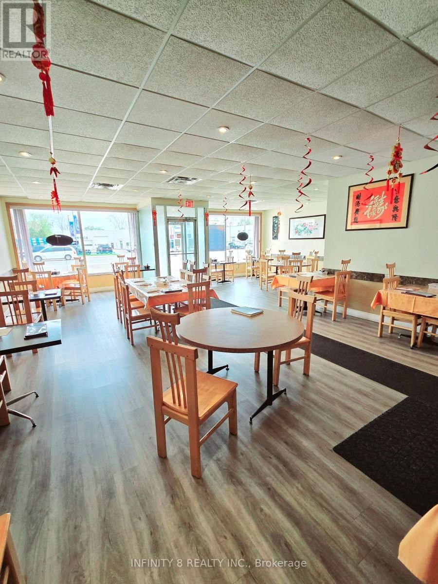 4497 DRUMMOND ROAD Image 4