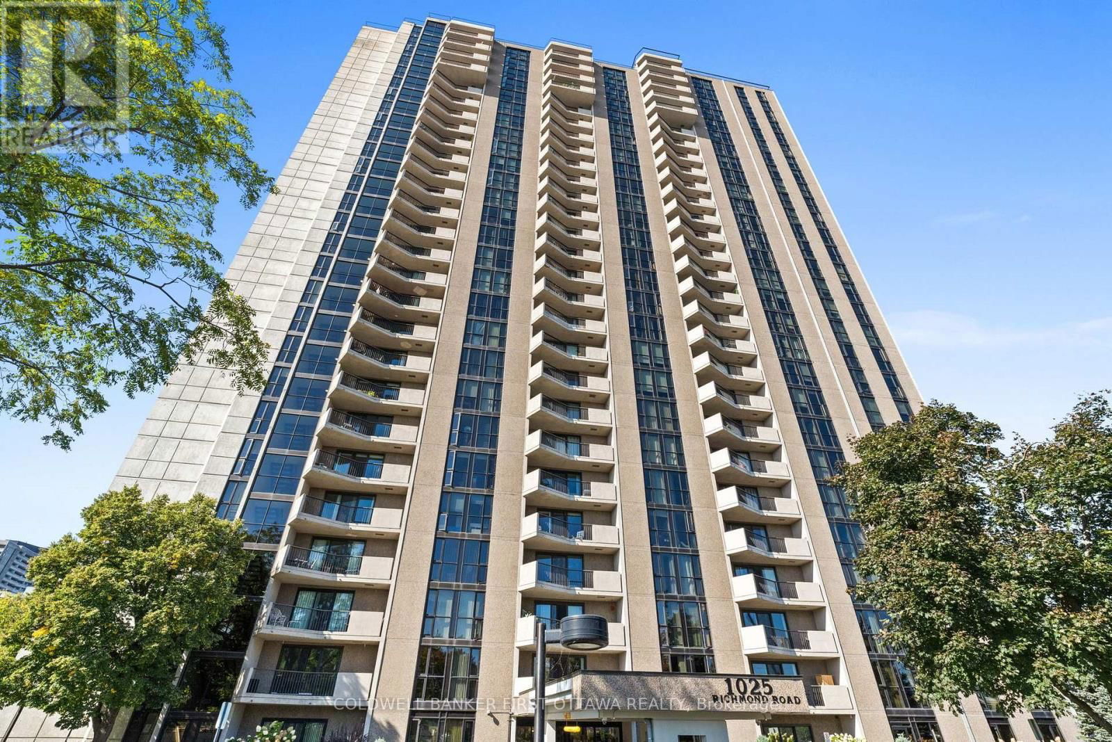 607 - 1025 RICHMOND ROAD Image 48