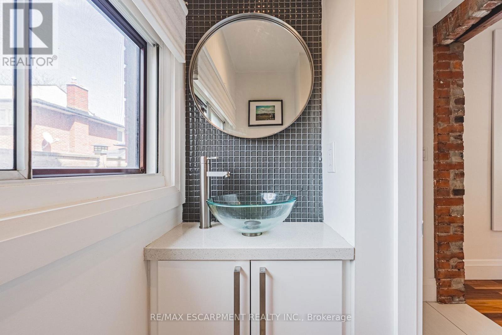 78 COLBOURNE STREET Image 19