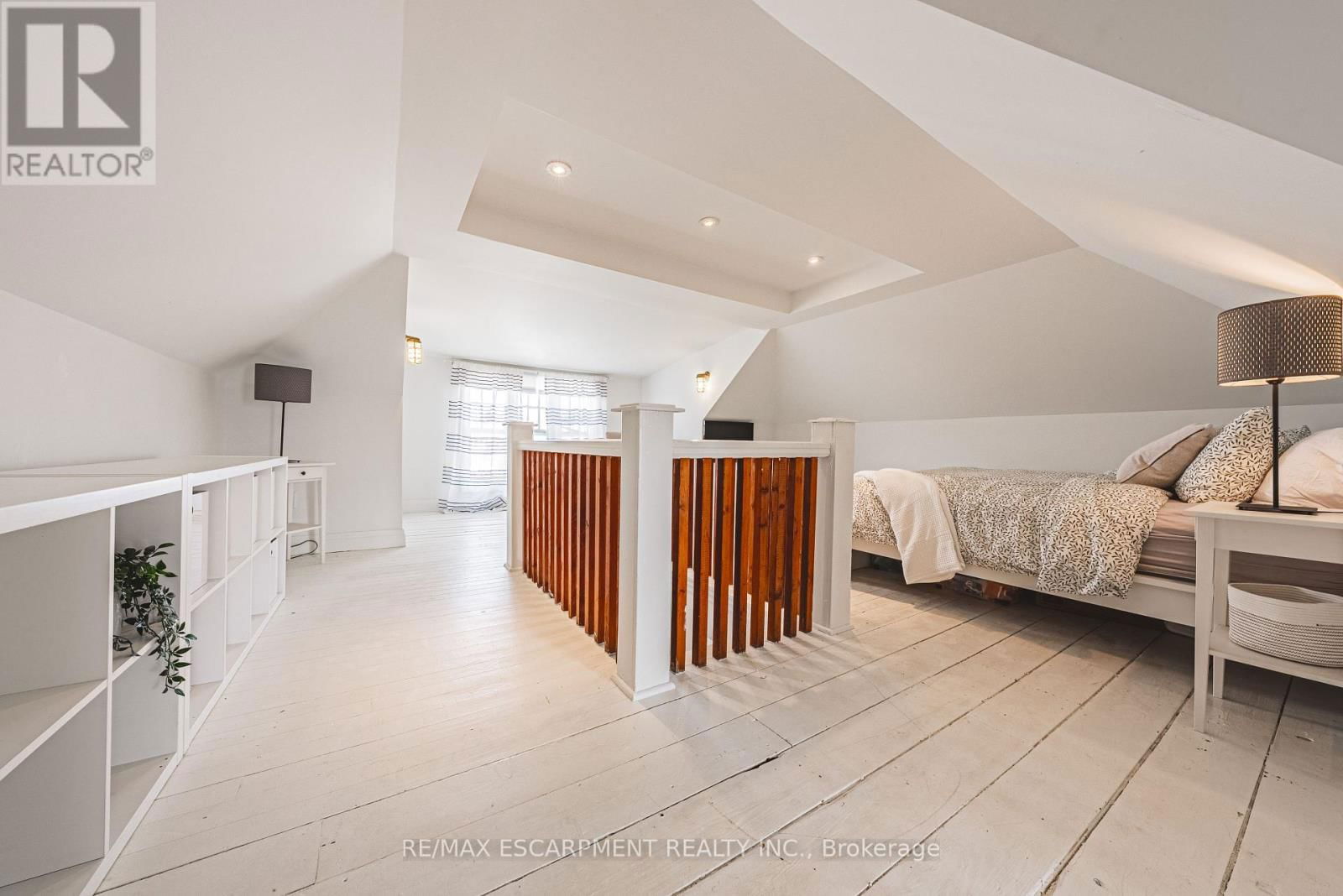 78 COLBOURNE STREET Image 32
