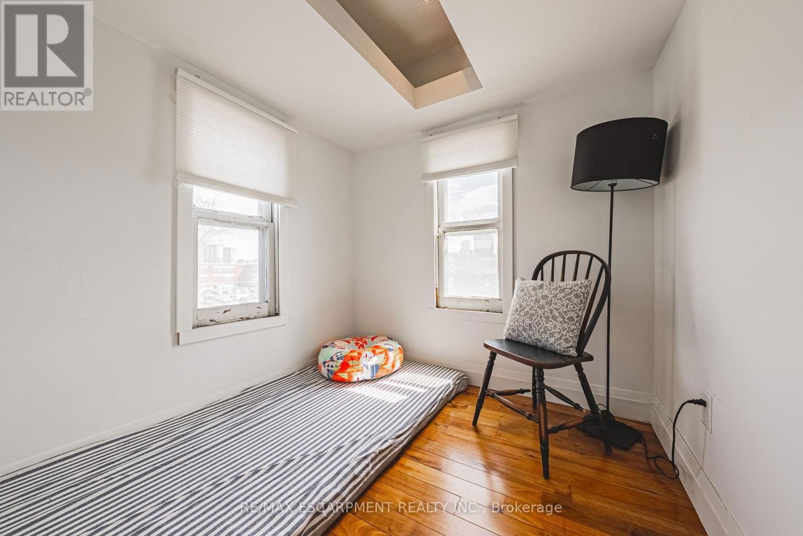 78 COLBOURNE STREET Image 33
