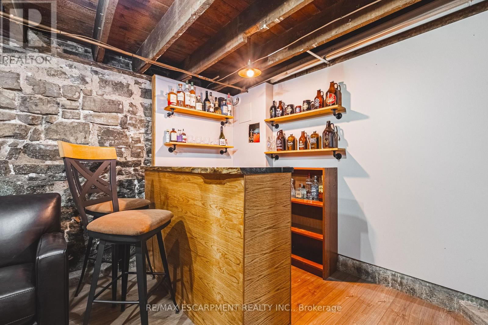 78 COLBOURNE STREET Image 36