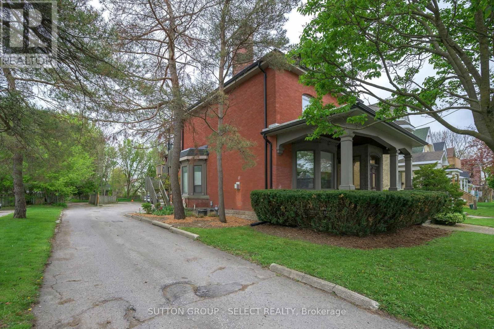 519 OXFORD STREET EAST Image 2